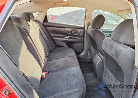 2015 Nissan Altima 2.5 z USA, uszkodzony, nr VIN 1N4AL3AP3FC284648